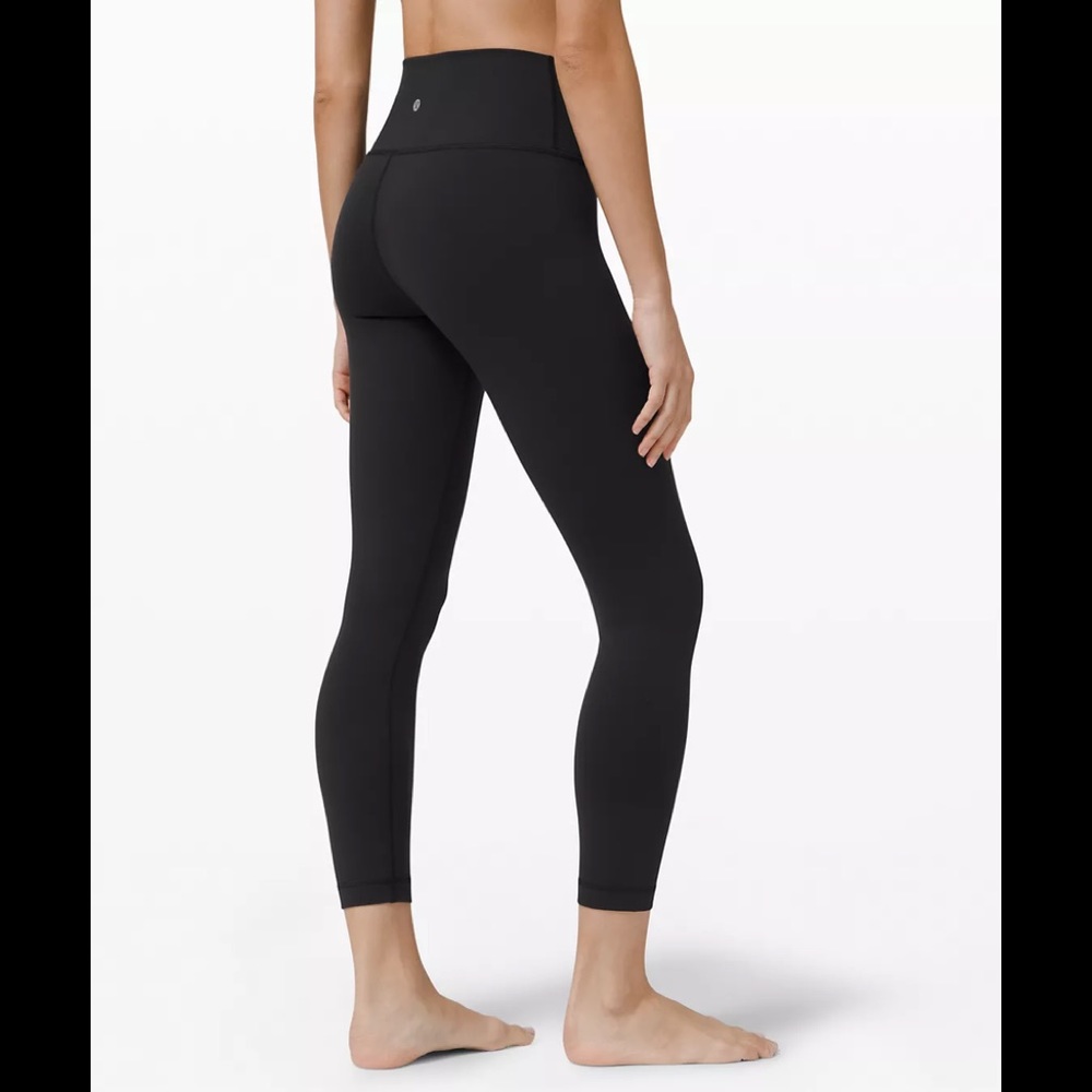 Lululemon woman leggings size 6